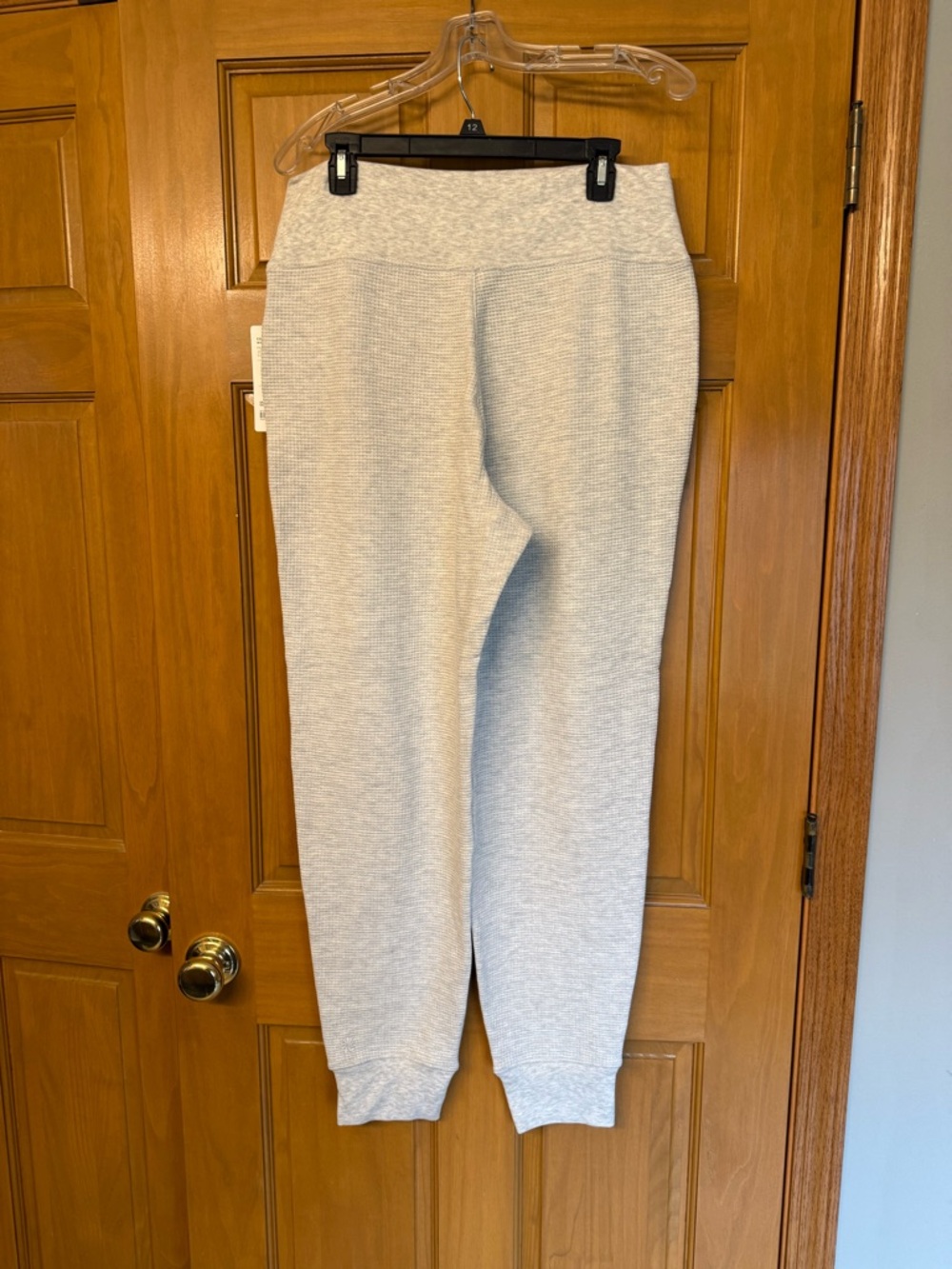 NWT Athleta Light Gray Coaster Lux Waffle Women's Joggers - Picture 2 of 3